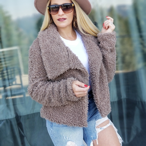 ANGIE Faux Fur Coat - Picture 9 of 9